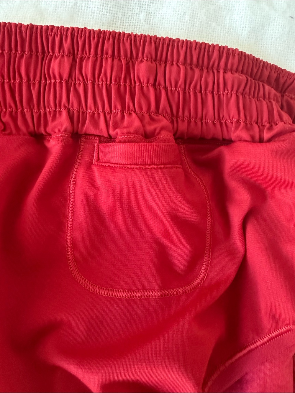 Peloton / Lululemon Hotty Hot High-Rise Lined Short 4" - Picture 3 of 4